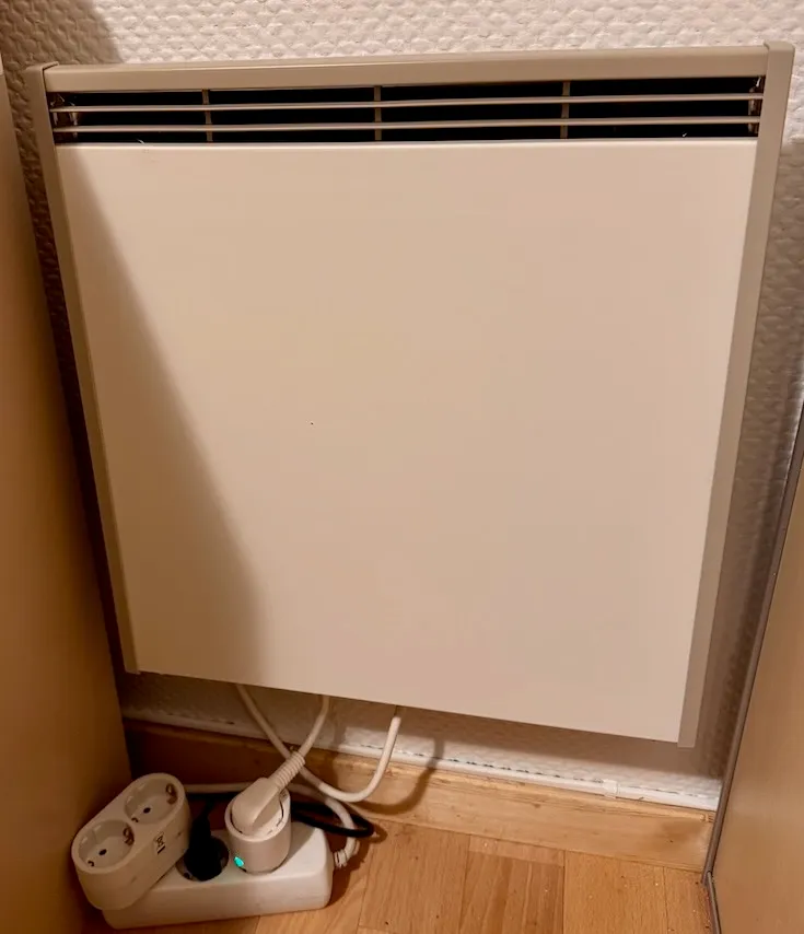 Varmeovn tilkoplet Mill smartplugg